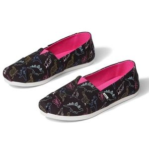 Tom’s shoes - Dino Doodles *Glow in the Dark* 🦕🦖😻😻 Size 8.5